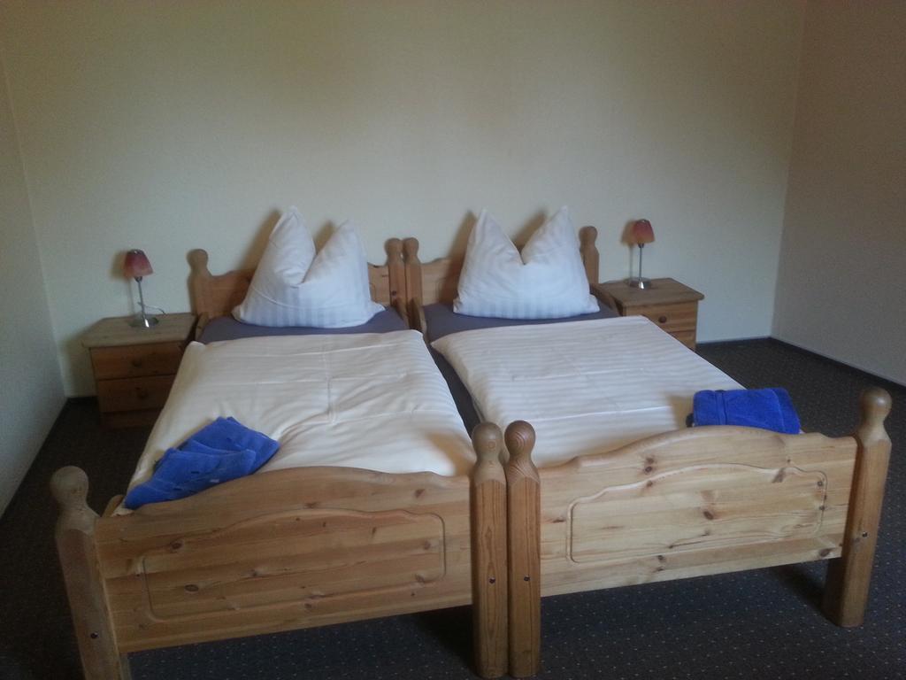 Hotel Deutsches Haus Francop Hambourg Chambre photo